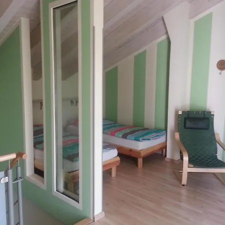 Moderne Maisonette Mit Terrasse Berlin